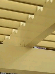 הרכבת פרגולה מתכווננת של פס-קל